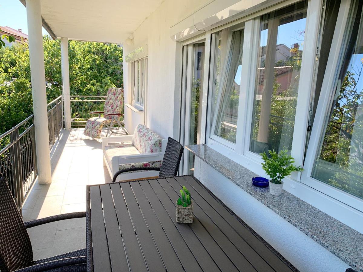Apartment Gardenview - New! Krk Town Exterior photo