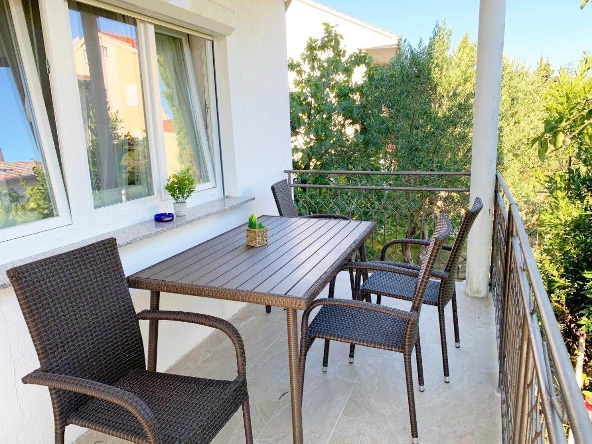 Apartment Gardenview - New! Krk Town Exterior photo