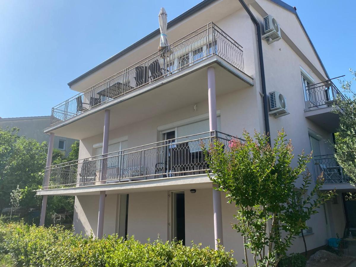 Apartment Gardenview - New! Krk Town Exterior photo